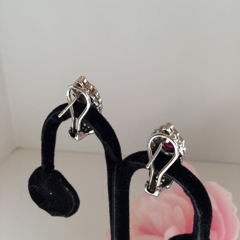 🚫SOLD🚫RUBY CAB EARRINGS CLIP/POST🌸 - Picture 2 of 8